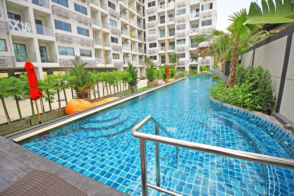 Water Park By Sunny Apartemen